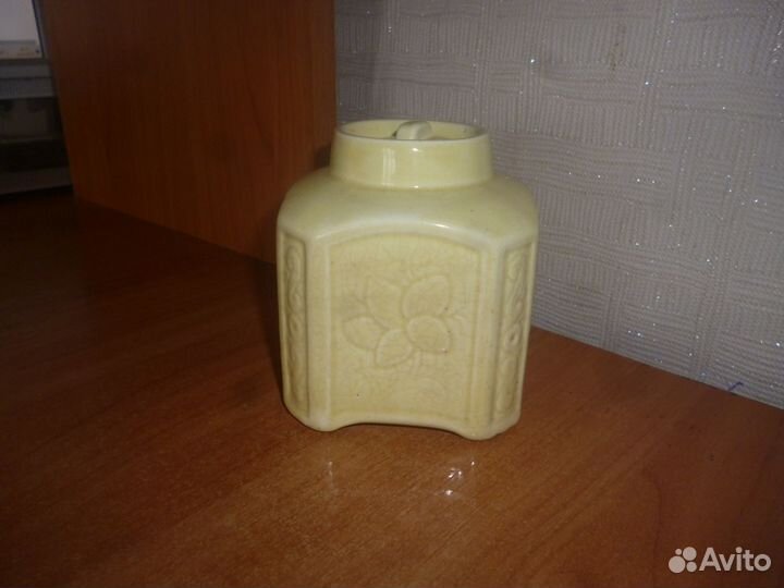 Фарфоровая чайница СССР