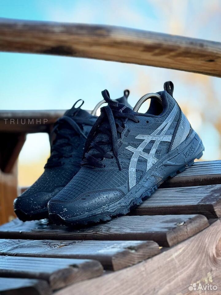 Кроссовки Asics