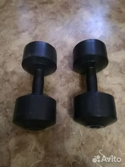 Гантели 5 кг. пластиковые