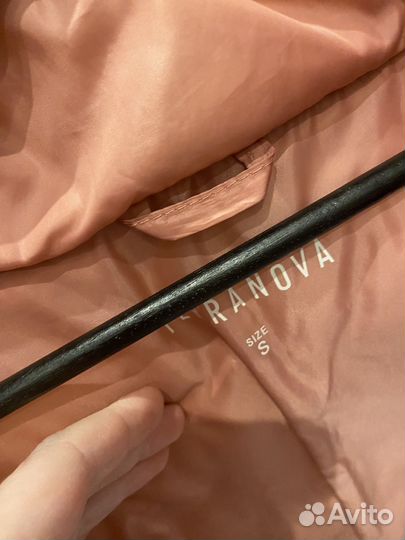 Пуховик женский S