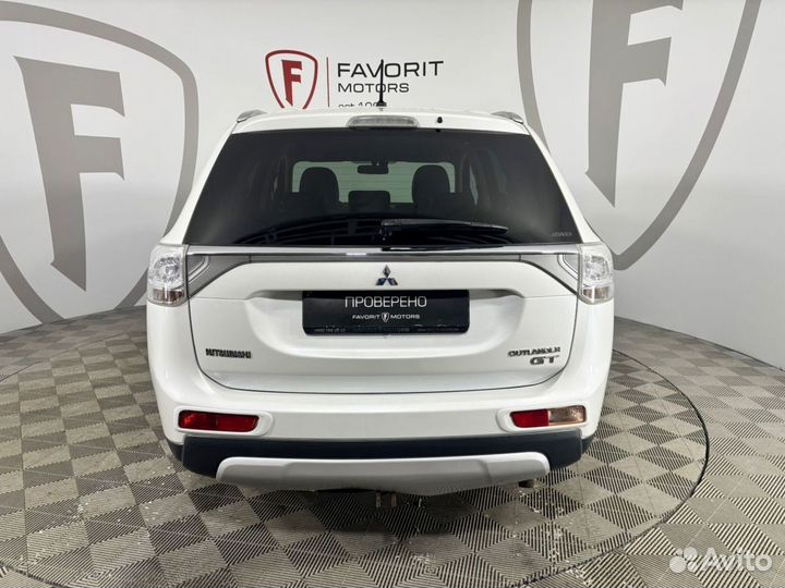 Mitsubishi Outlander 3.0 AT, 2014, 86 965 км