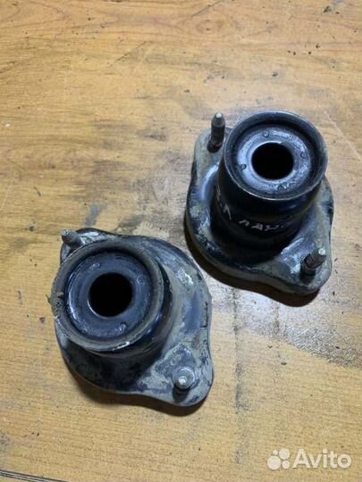 Опора амортизатора задняя правая Mitsubishi Lancer