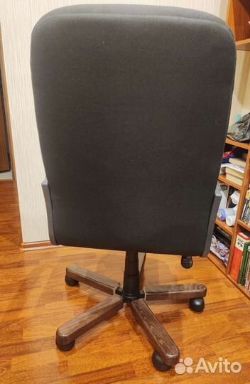 Компьютерное кресло