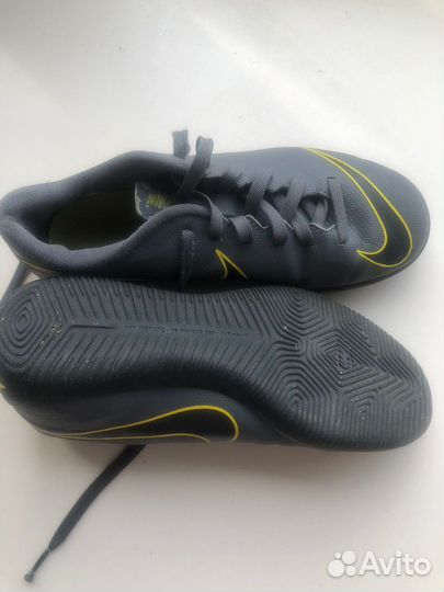 Футзалки Nike 32р