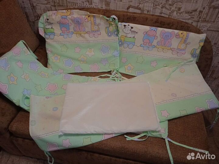 Бортик для кроватки, съемный, паралоновый