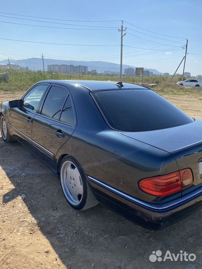 Mercedes-Benz E-класс 3.2 AT, 1998, 60 000 км