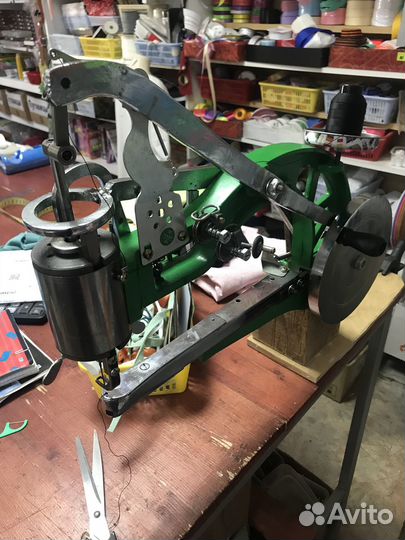 Швейная машинка для кожи и обуви