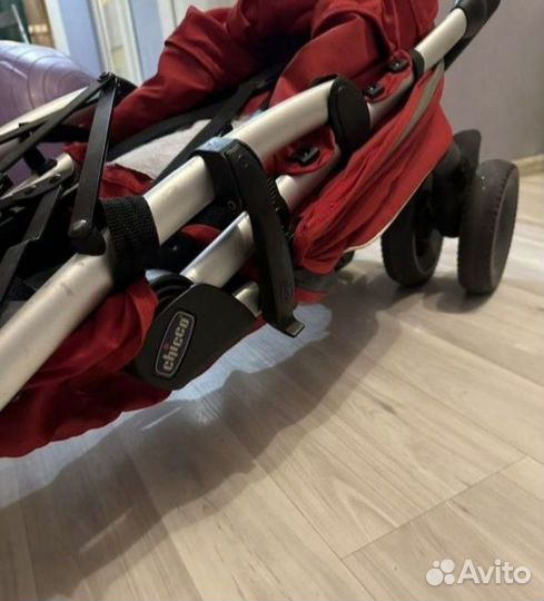 Прогулочная коляска трость chicco multiway