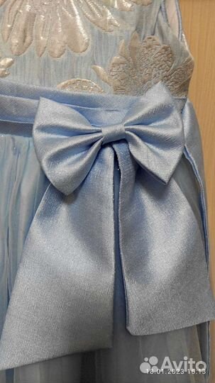 Нарядное платье для девочки 104 р