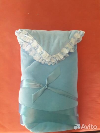 Продаю одеяло на выписку (зима) с уголком