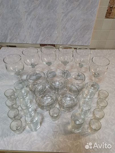 Посуда (стаканы, фужеры, рюмки, кружки)