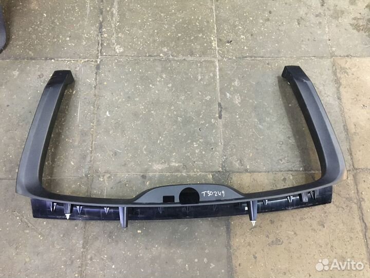 Обшивка двери багажника BMW 5 Серии F11