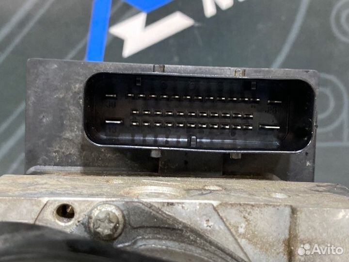 Блок abs Bmw X5 E53 N62B44 2005