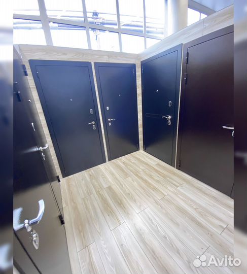 Входная дверь