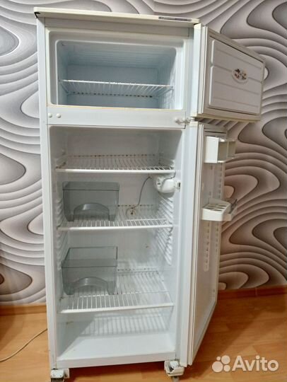 Холодильник атлант бу