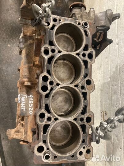 Б/У Б/У Блок двигателя, Mitsubishi