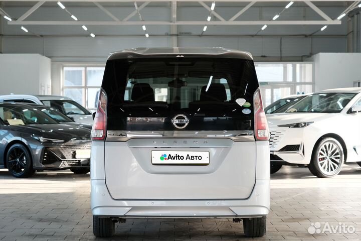 Nissan Serena 2.0 CVT, 2016, 88 400 км