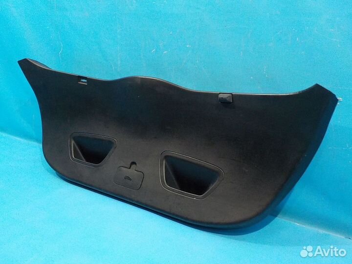 Обшивка двери багажника KIA Ceed (ED) 2007-2012