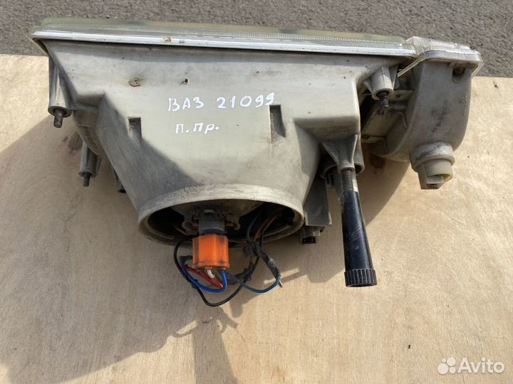 Фара правая ваз (LADA) 21099 I (1990—2011)