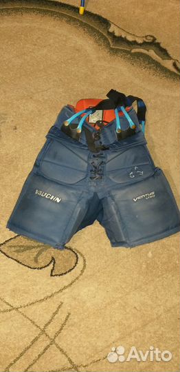 Хоккейна вратарская форма