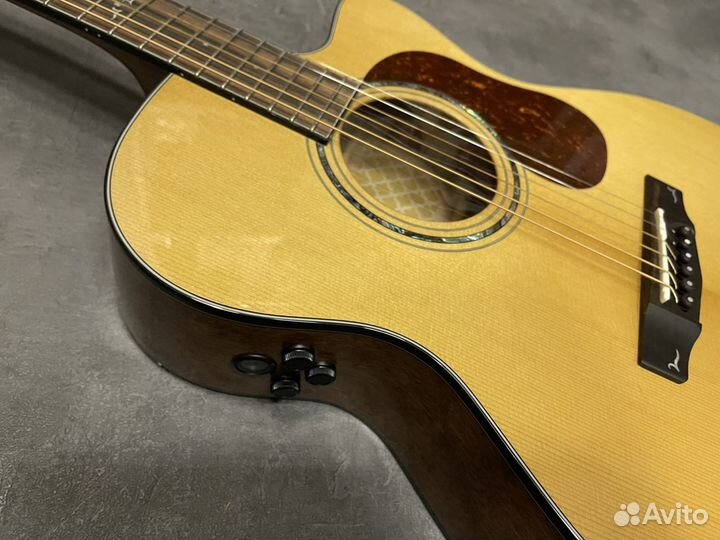 Электроакустическая гитара Cort Gold-OC6