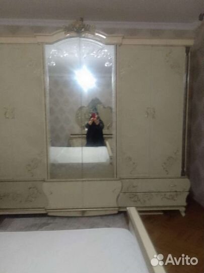 Спальный гарнитур