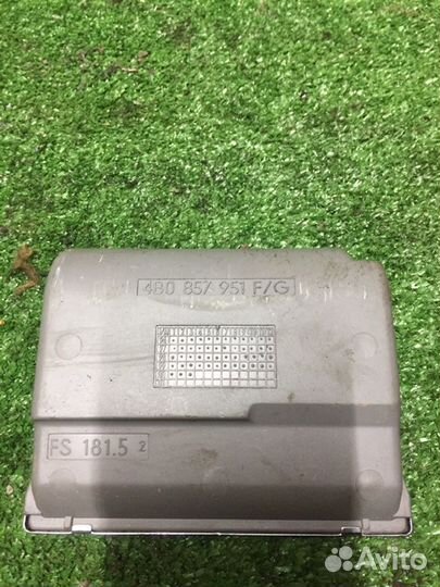 Пепельница передняя Audi A6 универсал 2.5 AKN 2000