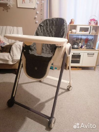 Стульчик для кормления Happy Baby berny basic