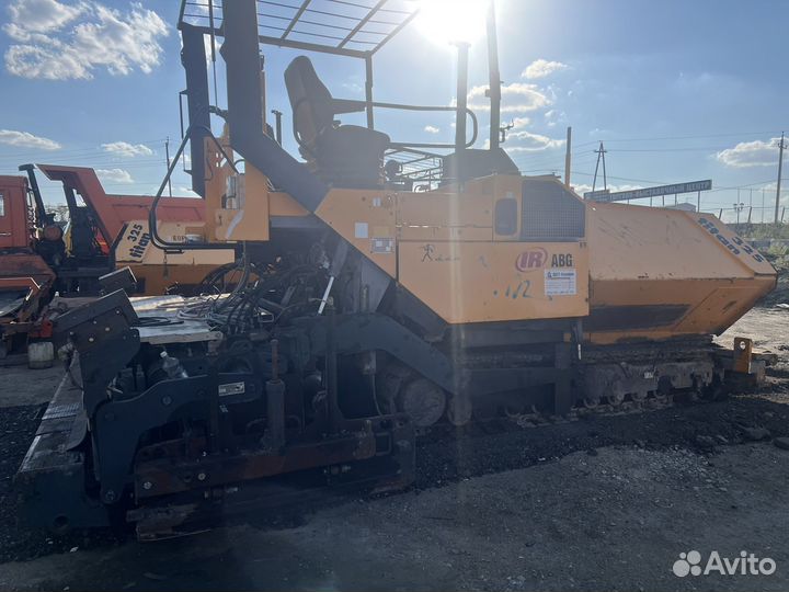 Асфальтобетоноукладчик ABG Titan 325, 2002