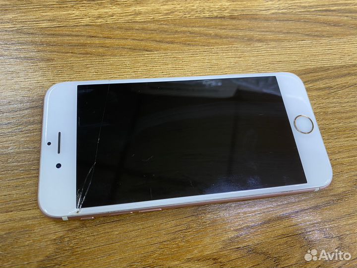 Телефон iPhone 6s