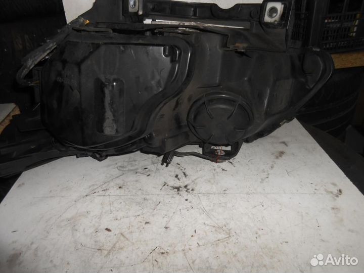 Фара правая BMW 5-Series/M5