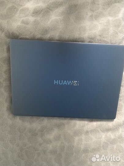 Huawei matebook d16