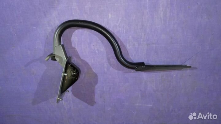 Петля багажника левая BMW 5-серия E60/E61