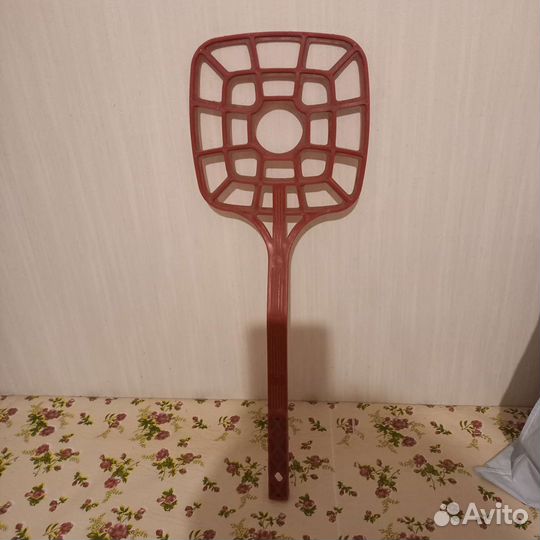 Выбивалка для ковров