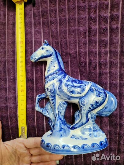 Статуэтка фарфор, гжель