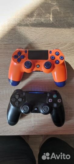 Sony PS4 Slim 1tb + 2 геймпада
