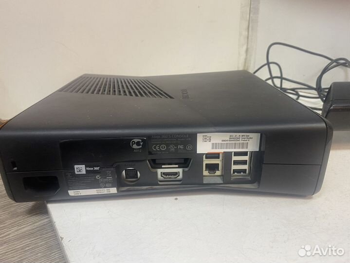 Игровые приставки Microsoft Xbox 360 S 250GB