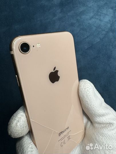 iPhone 8, 64 ГБ