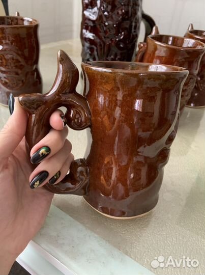 Кружки и кувшин