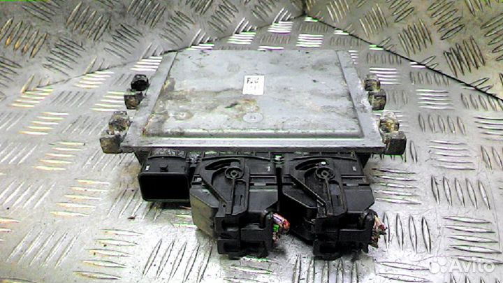 Блок управления двигателем Renault Megane