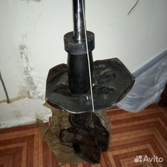 Передняя стойка на мазду фэмили