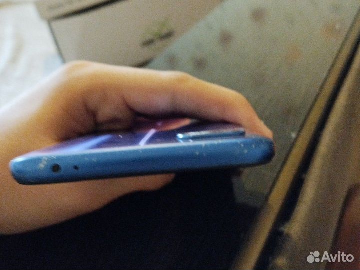 HONOR 10, 4/64 ГБ
