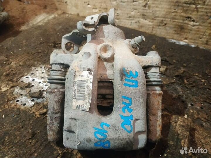 Суппорт тормозной задний правый Peugeot 408