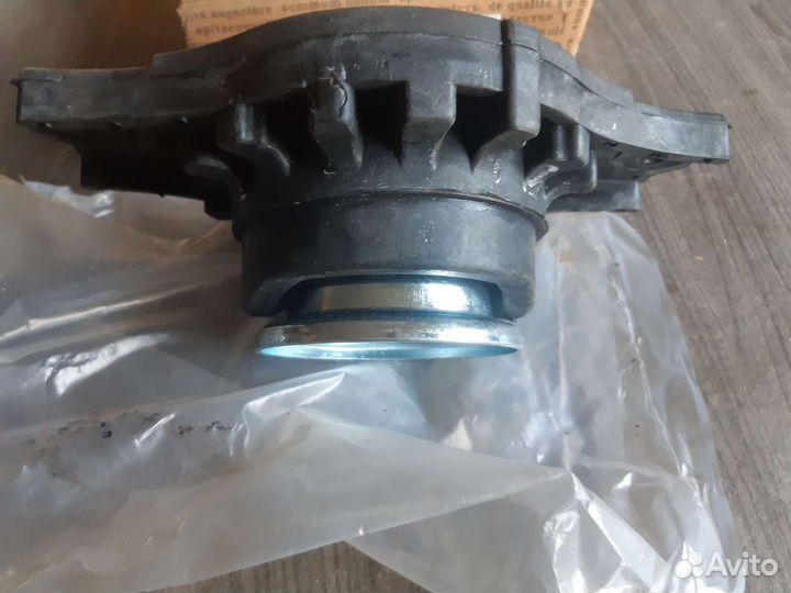 Задняя опора амортизатора Nissan Primera p11