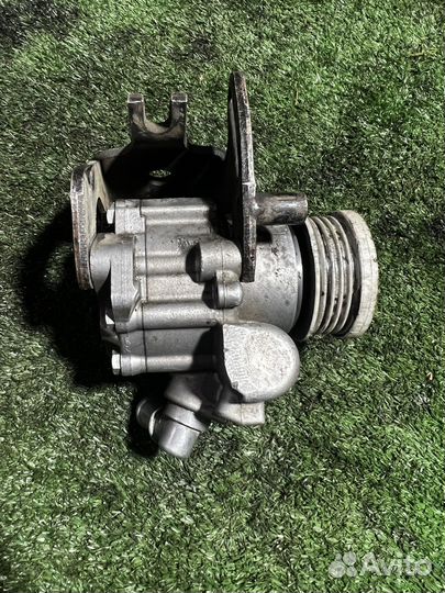 Насос гур Ford Mondeo 2 1.8