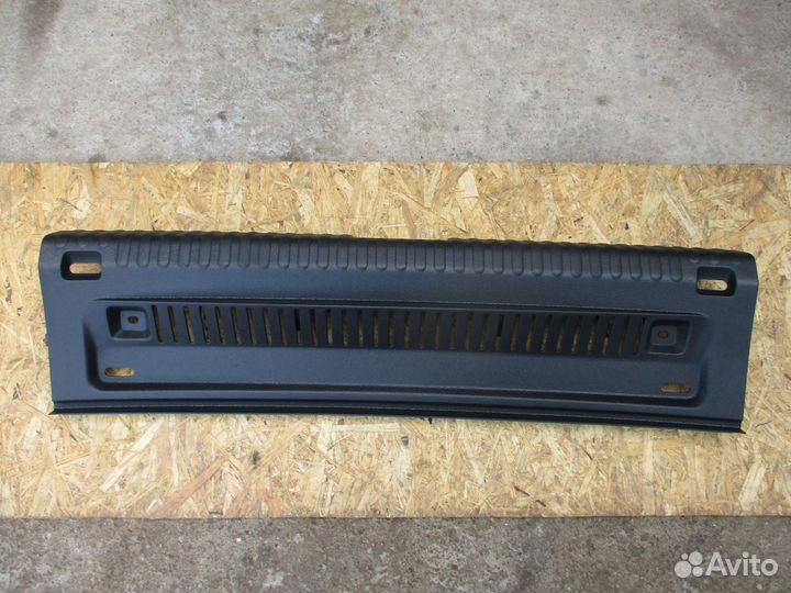 Обшивка багажника задняя Фольксваген Тигуан