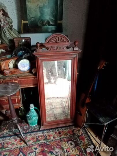 Зеркало старинное