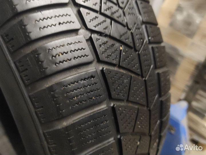 Continental ContiWinterContact TS 830P SUV 205/60 R16 92N