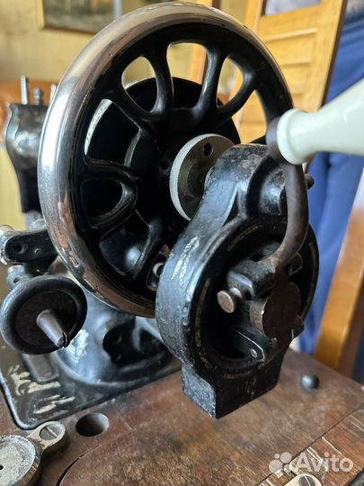 Швейная машинка gritzner