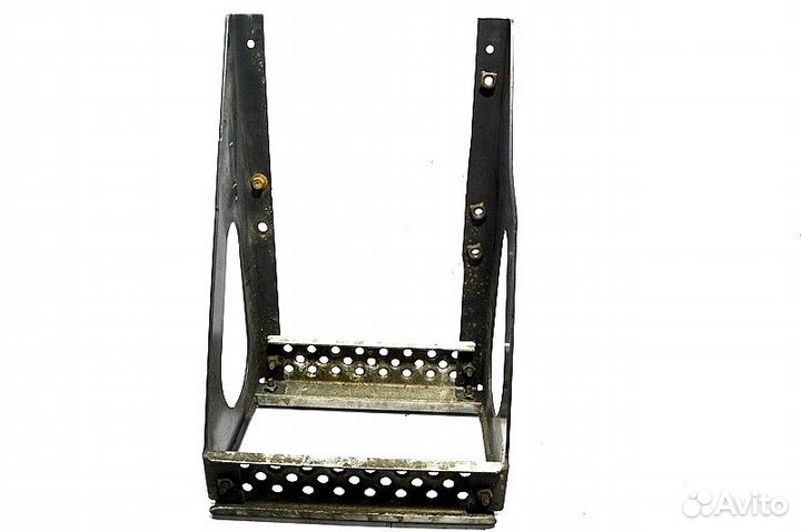 Подножка аккумуляторного ящика volvo FH (01.12)